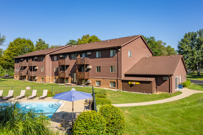 Chestnut Hills Apartments