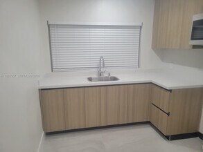 2900 W Flagler St in Miami, FL - Building Photo - Building Photo