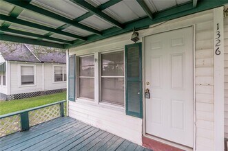 1326 22nd St in Huntsville, TX - Building Photo - Building Photo