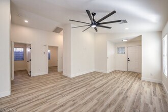 3227 Velvet Rose St in Las Vegas, NV - Building Photo - Building Photo