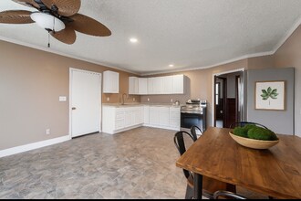 2934 Avenue B in Council Bluffs, IA - Foto de edificio - Building Photo