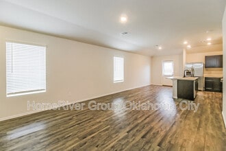 1212 S Brk Dr in Purcell, OK - Building Photo - Building Photo