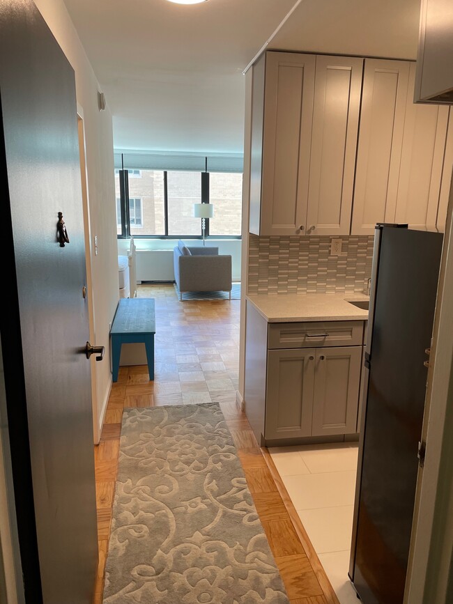 2030 F St NW, Unit 712 in Washington, DC - Building Photo - Building Photo
