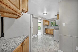 1009 Renfield Rd in Cleveland Heights, OH - Building Photo - Building Photo