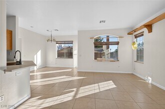 7820 Strong Water Ct in Las Vegas, NV - Building Photo - Building Photo