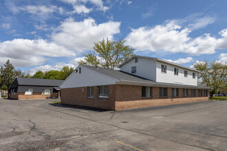 Bellows Street Apartments in Mt. Pleasant, MI - Building Photo - Building Photo