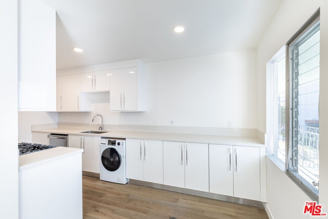 1026 6th St in Santa Monica, CA - Building Photo - Building Photo