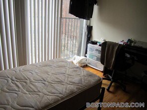 49 Symphony Rd in Boston, MA - Building Photo - Building Photo