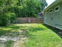 2120 McKee St photo'