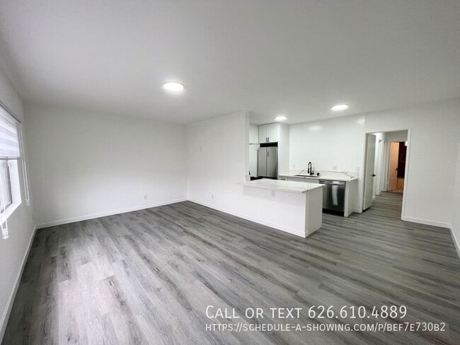 160 N Holliston Ave in Pasadena, CA - Building Photo - Building Photo