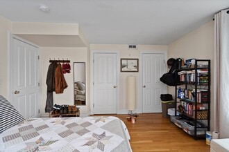 131 Putnam Ave, Unit 131 in Cambridge, MA - Building Photo - Building Photo