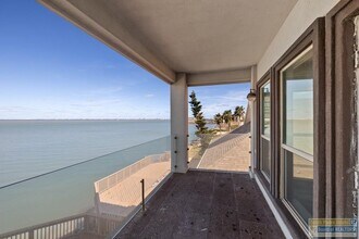 618 N Shore Dr in Port Isabel, TX - Building Photo - Building Photo