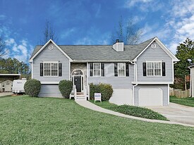 3349 Mooring Dr in Powder Springs, GA - Building Photo