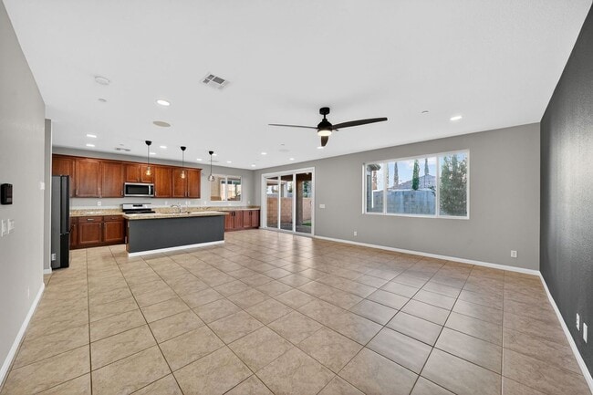 8909 Wallner St in Las Vegas, NV - Foto de edificio - Building Photo