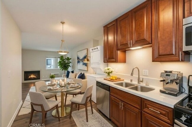 6755 Mission Gorge Rd in San Diego, CA - Building Photo - Building Photo