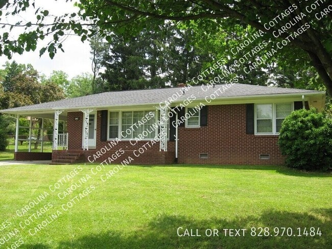 property at 307 Oak Grove Rd