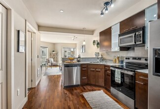 159 Denny Wy in Seattle, WA - Building Photo - Building Photo