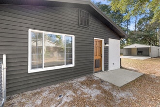 351 Queens Way in Ellabell, GA - Building Photo - Building Photo