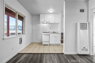 3626 E Colorado Blvd in Pasadena, CA - Building Photo - Building Photo