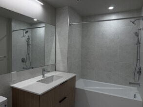 5398-5207 207 St in Langley, BC - Building Photo - Building Photo