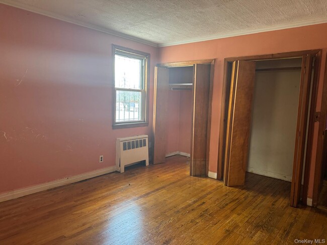 4557 White Plains Rd