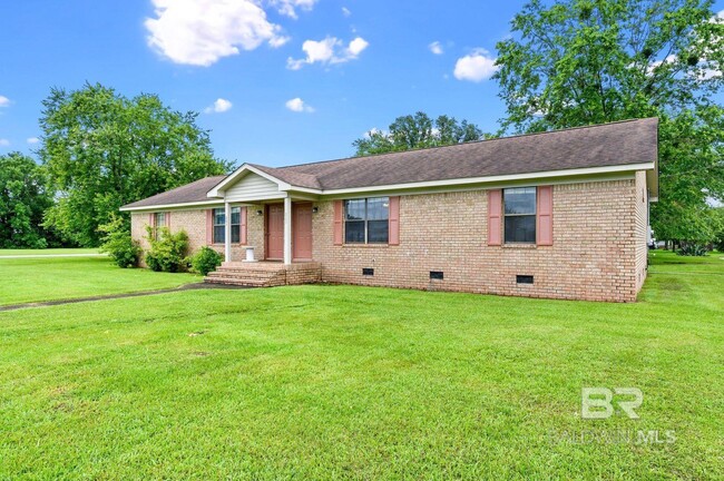 property at 203 S Cypress St