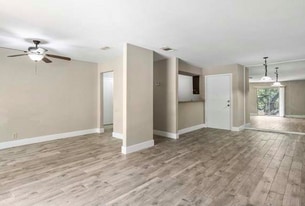 923 Vance Jackson Rd in San Antonio, TX - Building Photo