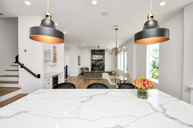 property at 2512 Gray St