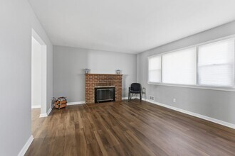 909 Linwood St in Hyattsville, MD - Building Photo - Building Photo
