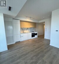 225-1100 SHEPPARD Ave in Toronto, ON - Building Photo - Building Photo