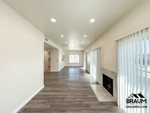 11035 Moorpark St in Los Angeles, CA - Building Photo - Building Photo