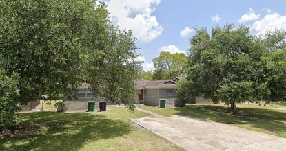 4213 Rockingham St in Houston, TX - Building Photo - Building Photo
