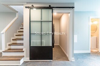 2410 Albion St in Nashville, TN - Building Photo - Building Photo