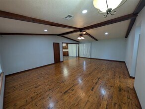409 SW 27th Pl in Newcastle, OK - Building Photo - Building Photo