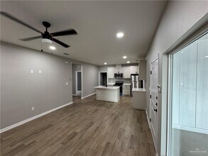 800 Ragland Rd in Mission, TX - Building Photo - Building Photo