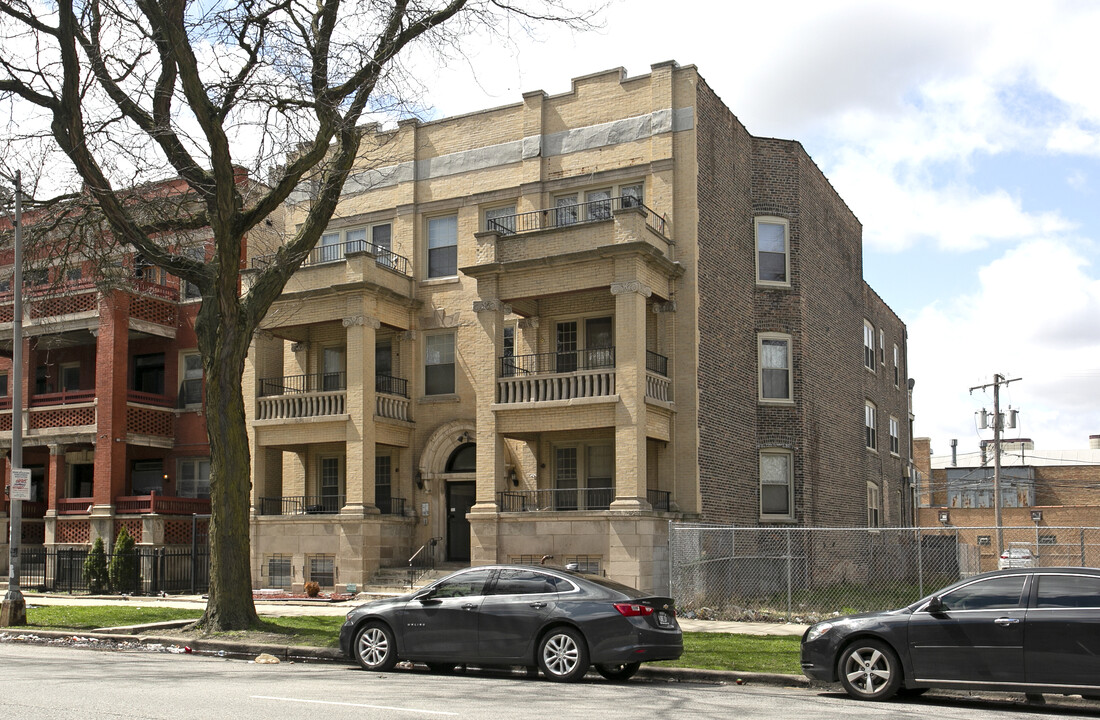 4316-4322 S Michigan Ave in Chicago, IL - Building Photo