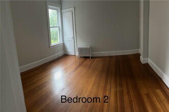 38 Rebekah St in Woonsocket, RI - Foto de edificio - Building Photo