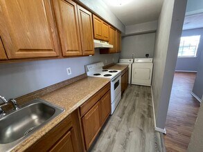 1104 Autumn Cir in College Station, TX - Foto de edificio - Building Photo