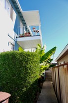 147 W Canada in San Clemente, CA - Building Photo - Building Photo