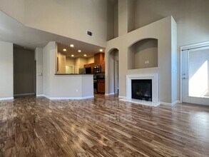 17000 Wedge Pkwy in Reno, NV - Building Photo - Building Photo