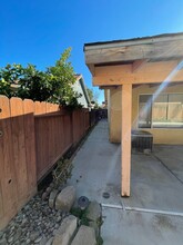 1872 Sonoma Ave in Los Banos, CA - Building Photo - Building Photo