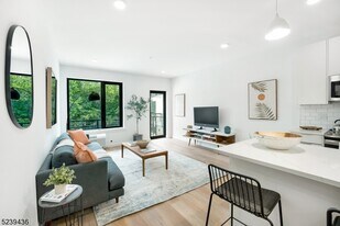 803 South Ave in Plainfield, NJ - Building Photo