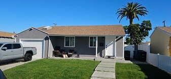 3717 W 116th St in Hawthorne, CA - Building Photo