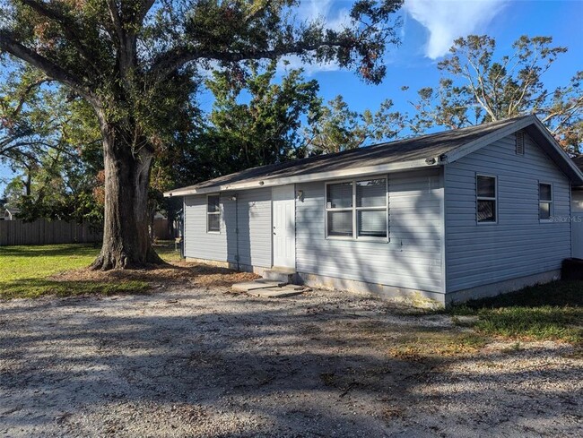 5446 Potter St in Sarasota, FL - Foto de edificio - Building Photo