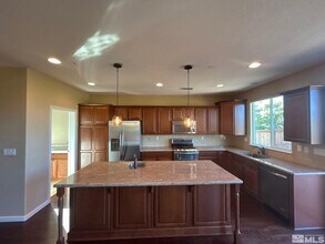 5421 Energystone Dr in Sparks, NV - Building Photo - Building Photo