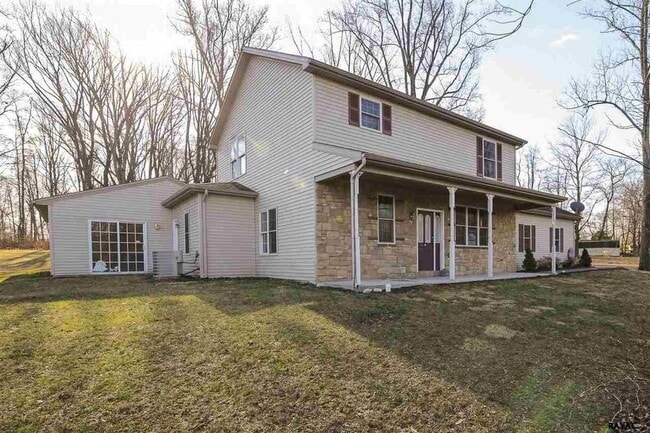 1910 Valley Green Rd in Goldsboro, PA - Building Photo - Building Photo