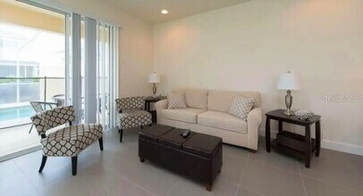 1427 Retreat Cir in Clermont, FL - Foto de edificio - Building Photo