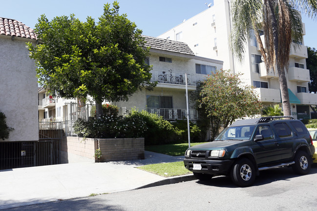 3755 Jasmine Ave in Los Angeles, CA - Building Photo - Building Photo