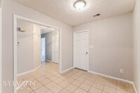 5379 Ridge Forest Dr photo'