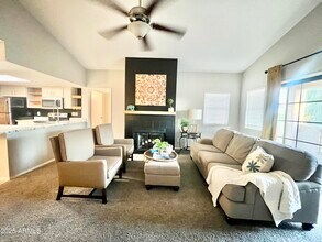 2855 S Ext Rd in Mesa, AZ - Foto de edificio - Building Photo